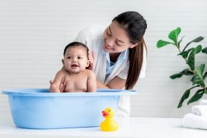 dịch vụ tắm trẻ sơ sinh tại nhà